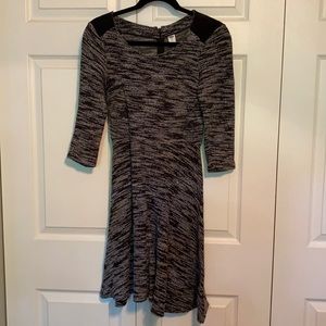 Black & white dress from Old Navy. Size XS